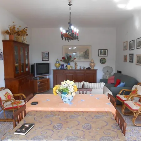 Holiday home Gilda